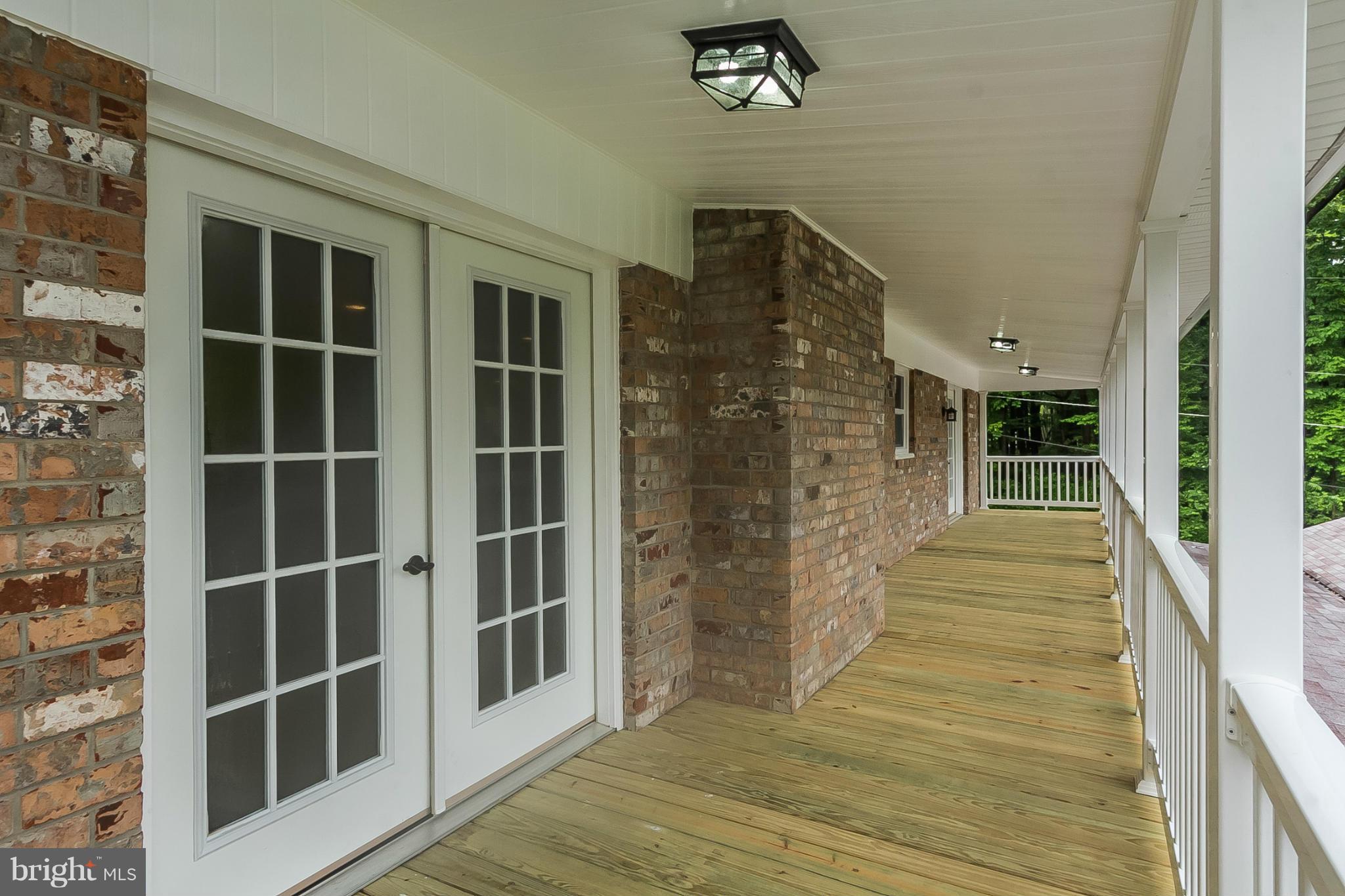 12444 Manor Road Phoenix, MD 21131 - Photo 24 of 30 Covered Deck