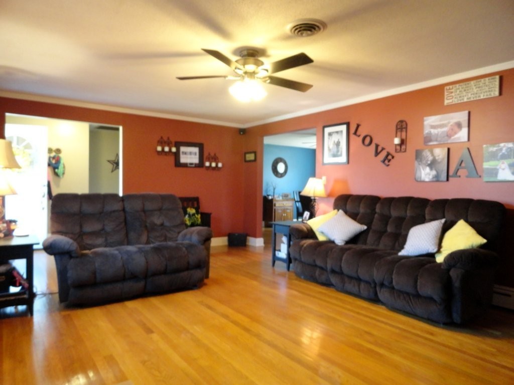 52 Elbert Road Agawam, MA 01001 - Photo 9 of 30