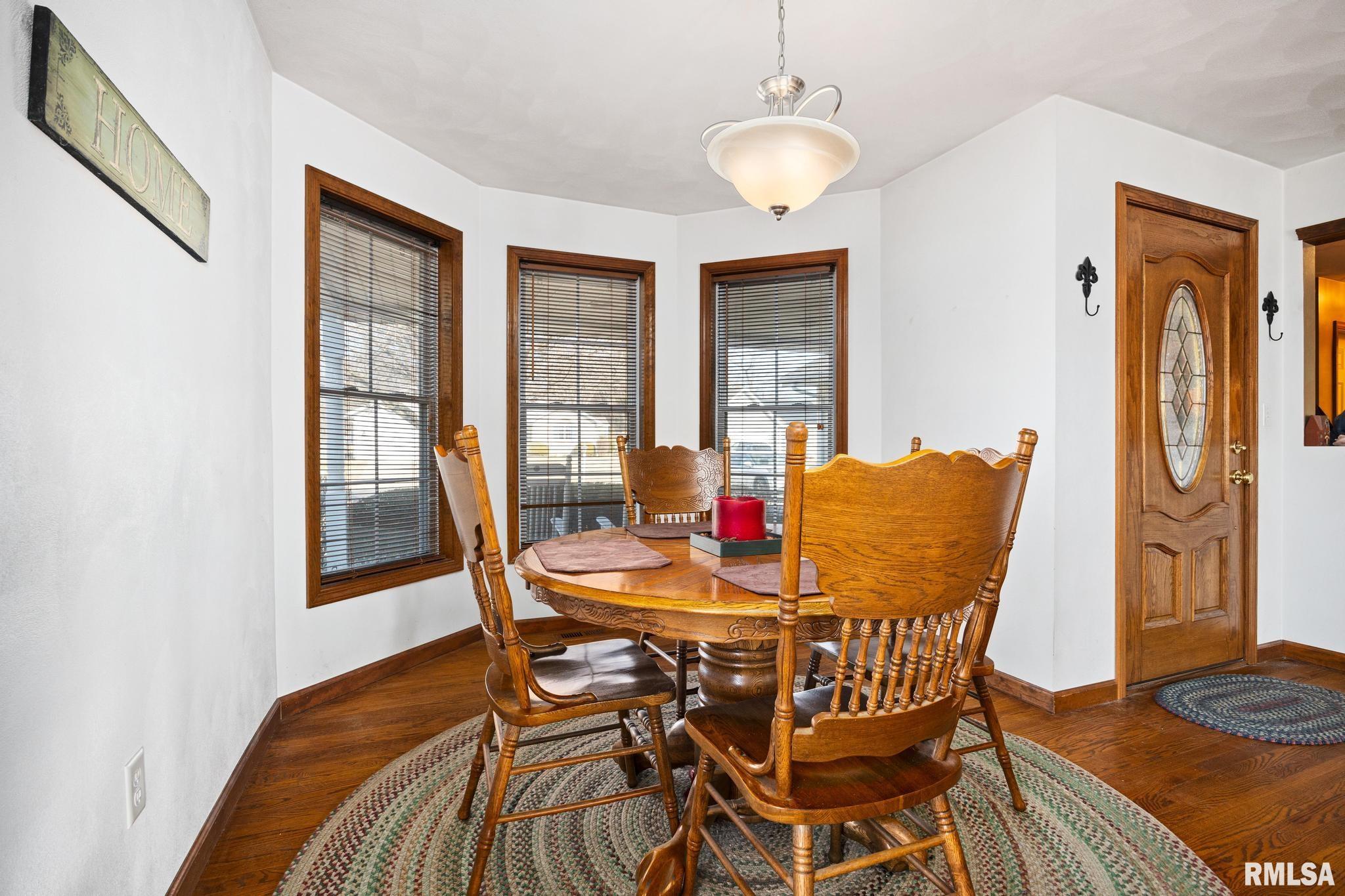 820 Cedar Point Court Peoria, IL 61607 - Photo 5 of 31