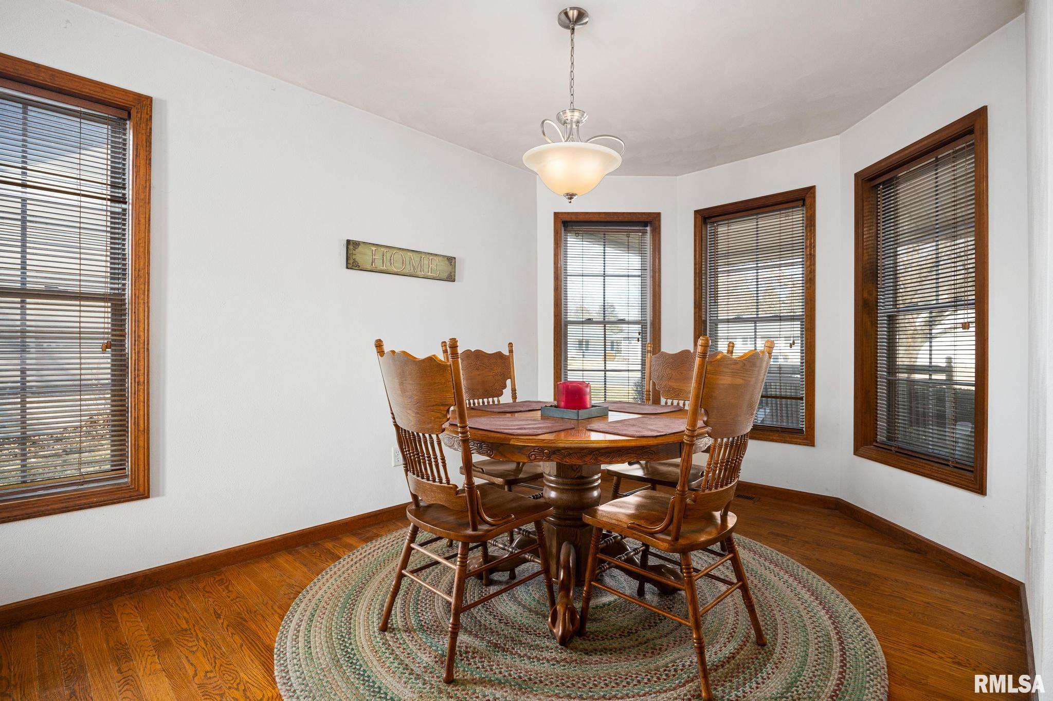 820 Cedar Point Court Peoria, IL 61607 - Photo 6 of 31