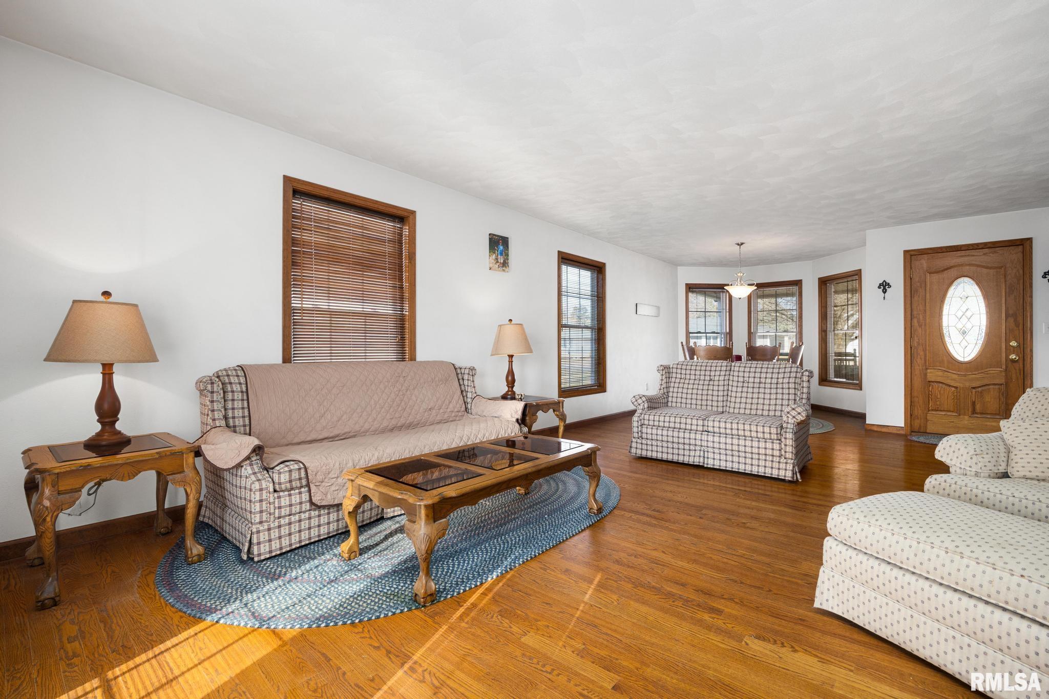 820 Cedar Point Court Peoria, IL 61607 - Photo 9 of 31