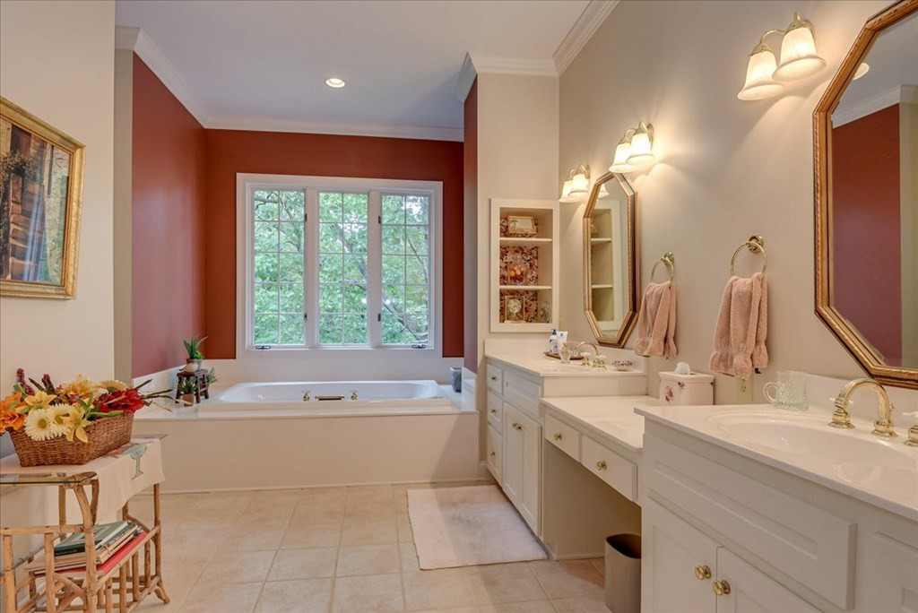 220 Sunderland Road Aiken, SC 29803 - Photo 10 of 60