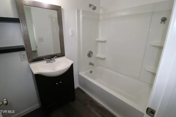 $1,550 | 829 Dale Street, Unit 8, Kingsport, TN 37660