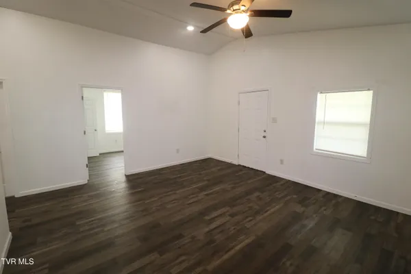 $1,550 | 829 Dale Street, Unit 8, Kingsport, TN 37660