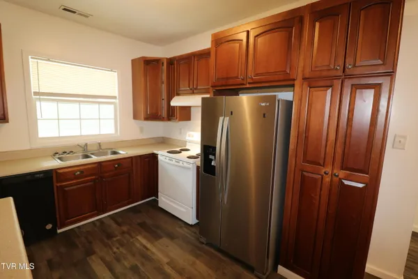 $1,550 | 829 Dale Street, Unit 8, Kingsport, TN 37660