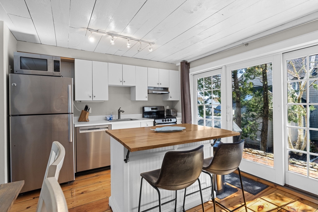 4 Hyannis Point Road, Unit 4 Mashpee, MA 02649 - Photo 14 of 39