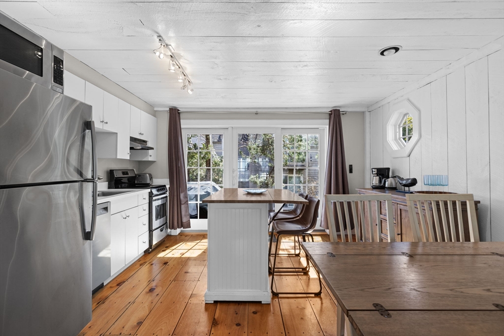 4 Hyannis Point Road, Unit 4 Mashpee, MA 02649 - Photo 18 of 39