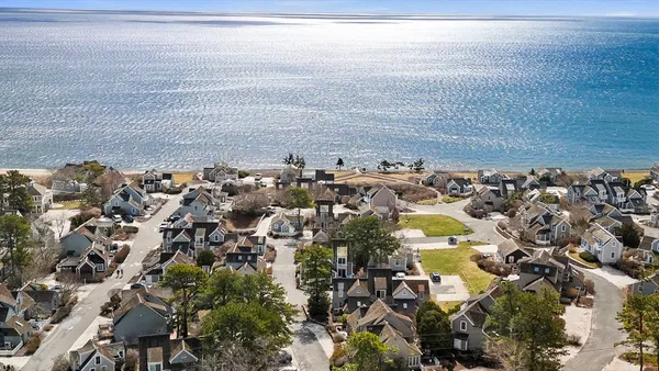 $830,000 | 4 Hyannis Point Road, Unit 4, Mashpee, MA 02649