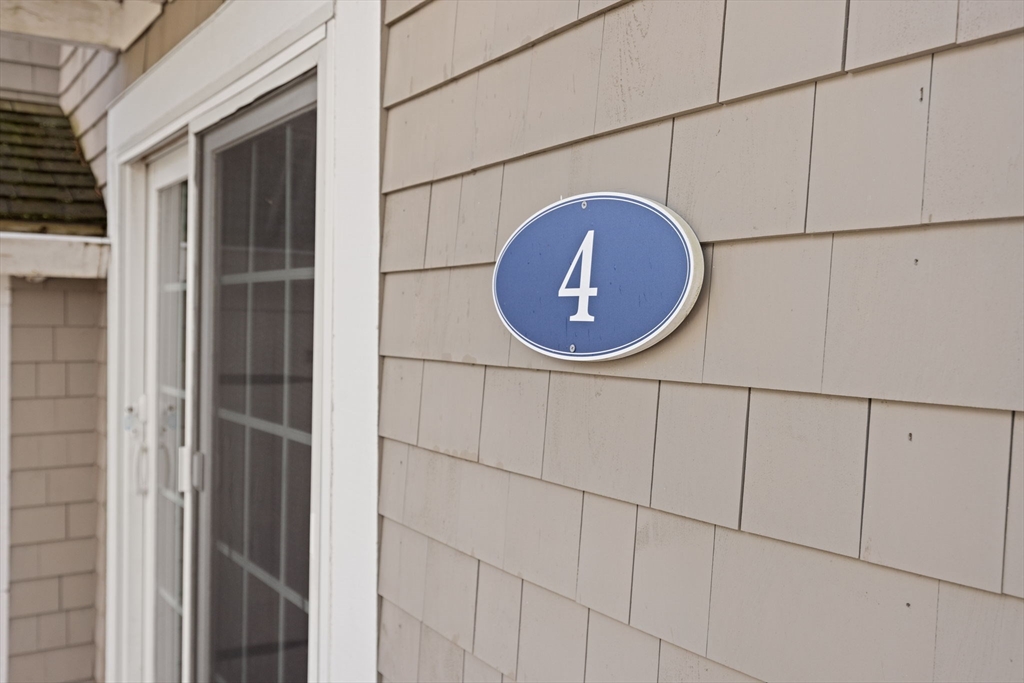 4 Hyannis Point Road, Unit 4 Mashpee, MA 02649 - Photo 5 of 39