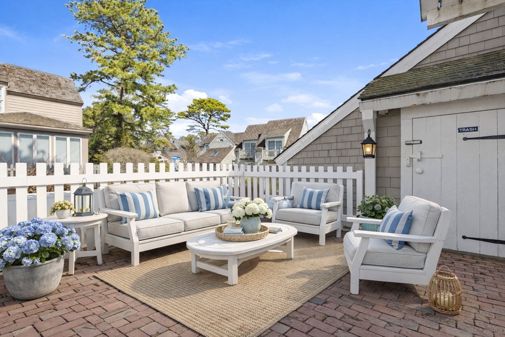 4 Hyannis Point Road, Unit 4 Mashpee, MA 02649 - Photo 8 of 39