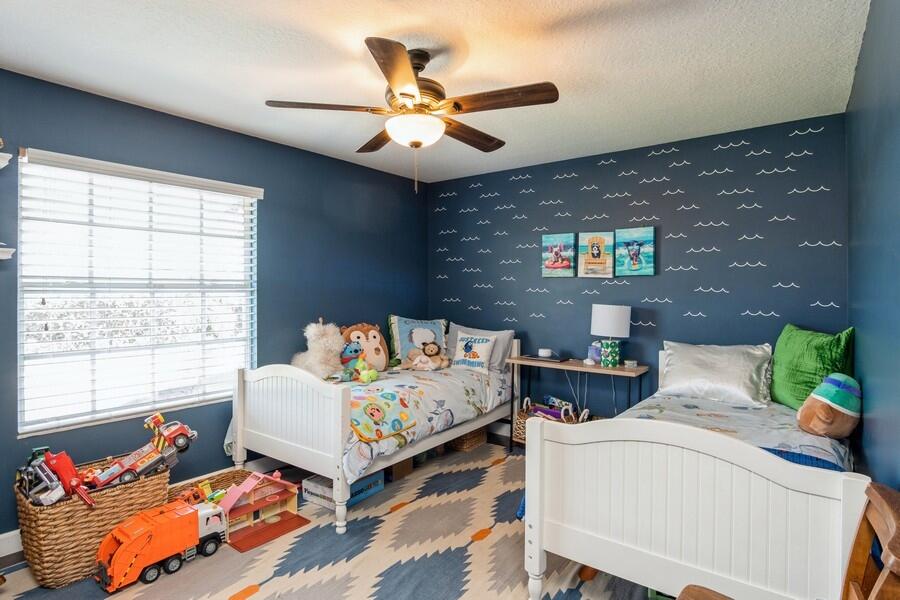 6031 Robinson Street Jupiter, FL 33458 - Photo 26 of 44 29_6031RobinsonSt_154001_3rdBedroom_Smal