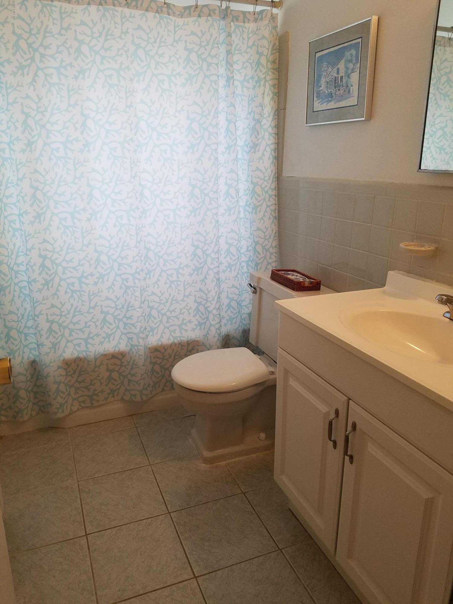 33 Long Meadow Road Riverside, CT 06878 - Photo 10 of 20 20190107_095827