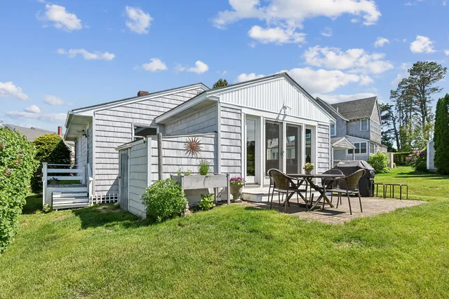 $835,000 | 13 Atlantic Circle, Kennebunk, ME 04043