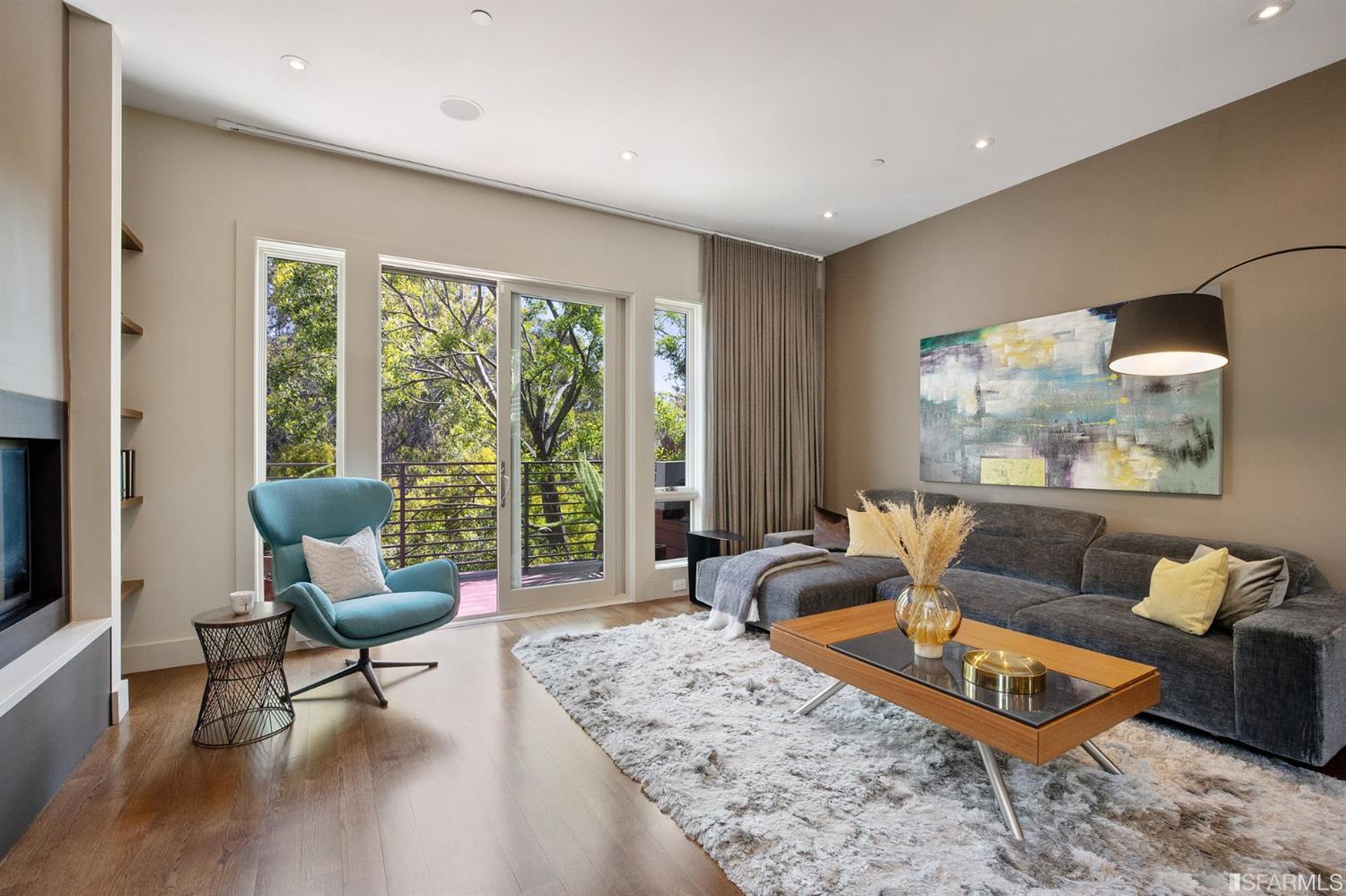 729 Congo Street San Francisco, CA 94131 - Photo 3 of 88