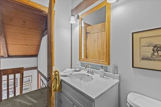 $1,150,000 | 1701 Cleveland Corners Road, Hyde Park, VT 05655