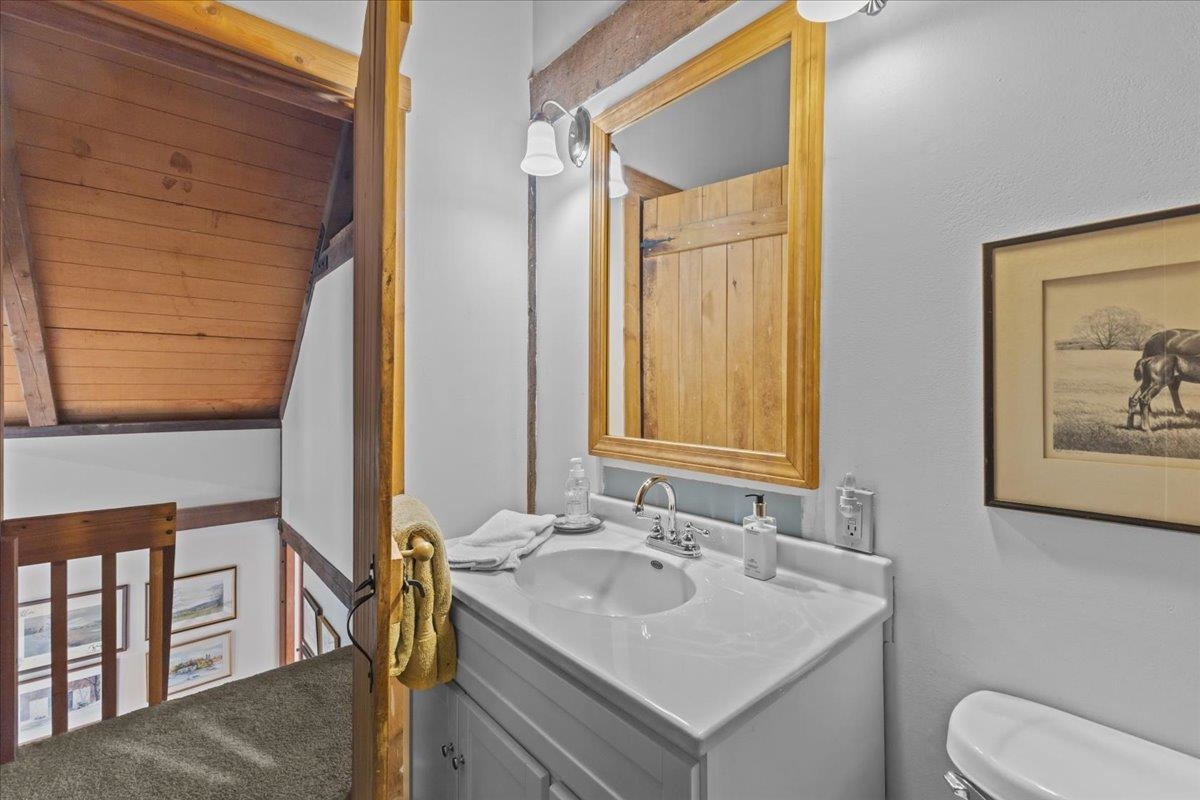 1701 Cleveland Corners Road Hyde Park, VT 05655 - Photo 34 of 54