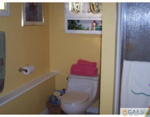 74 Edgar Road Old Bridge, NJ 07747 - Photo 6 of 10 Gallery Image 6