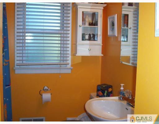 74 Edgar Road Old Bridge, NJ 07747 - Photo 8 of 10 Gallery Image 8