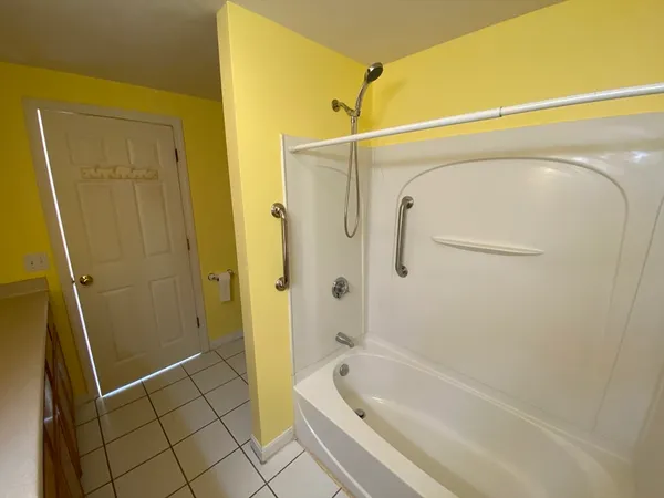 $2,500 | 74 Moore Avenue, Warren, MA 01083