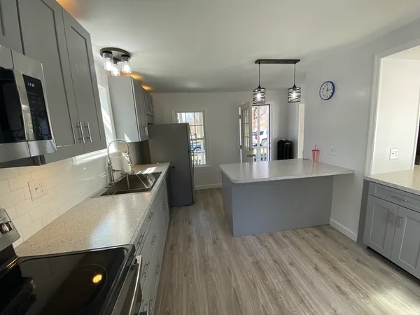 $2,500 | 74 Moore Avenue, Warren, MA 01083