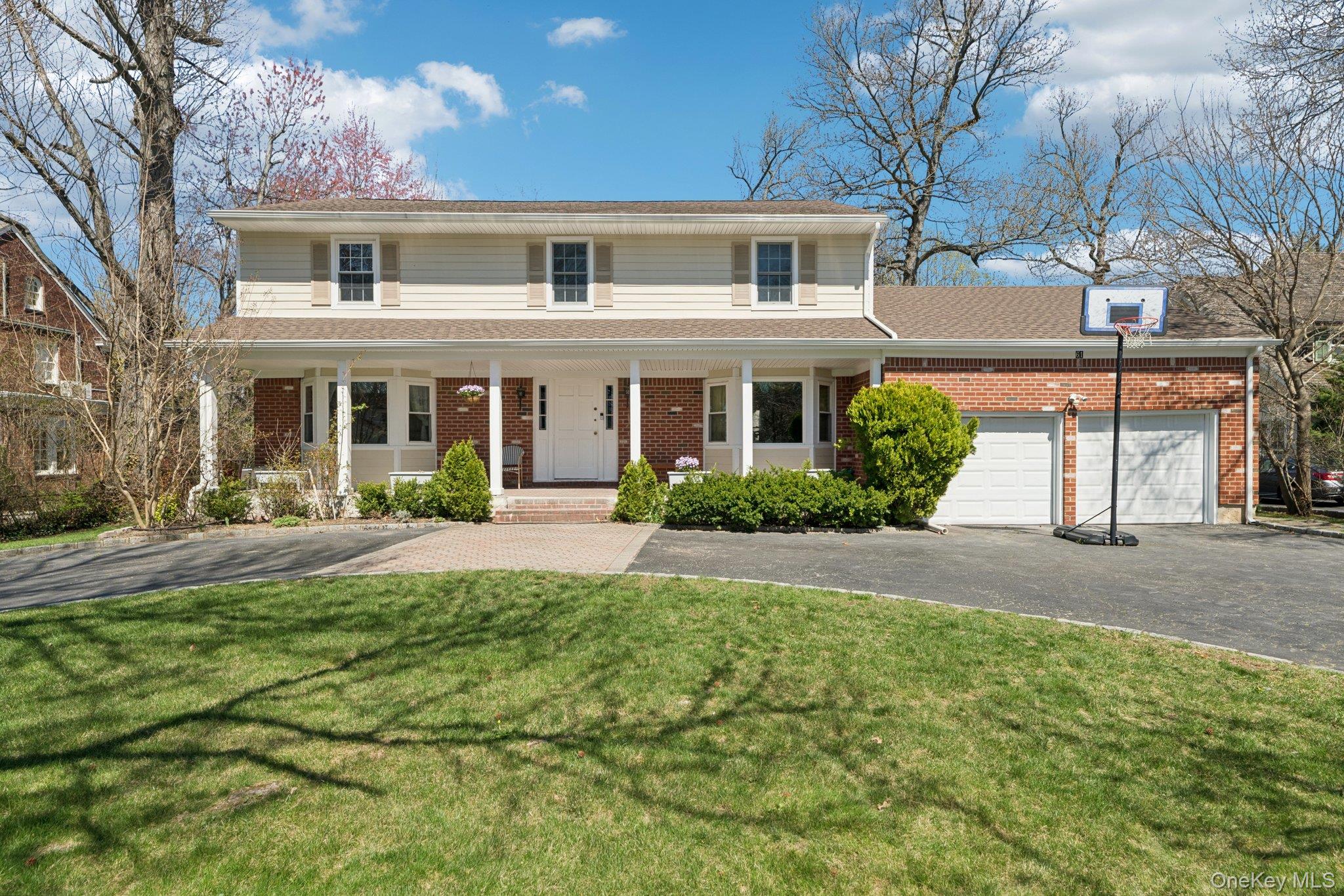 61 Arleigh Road Great Neck, NY 11021 - Photo 1 of 36