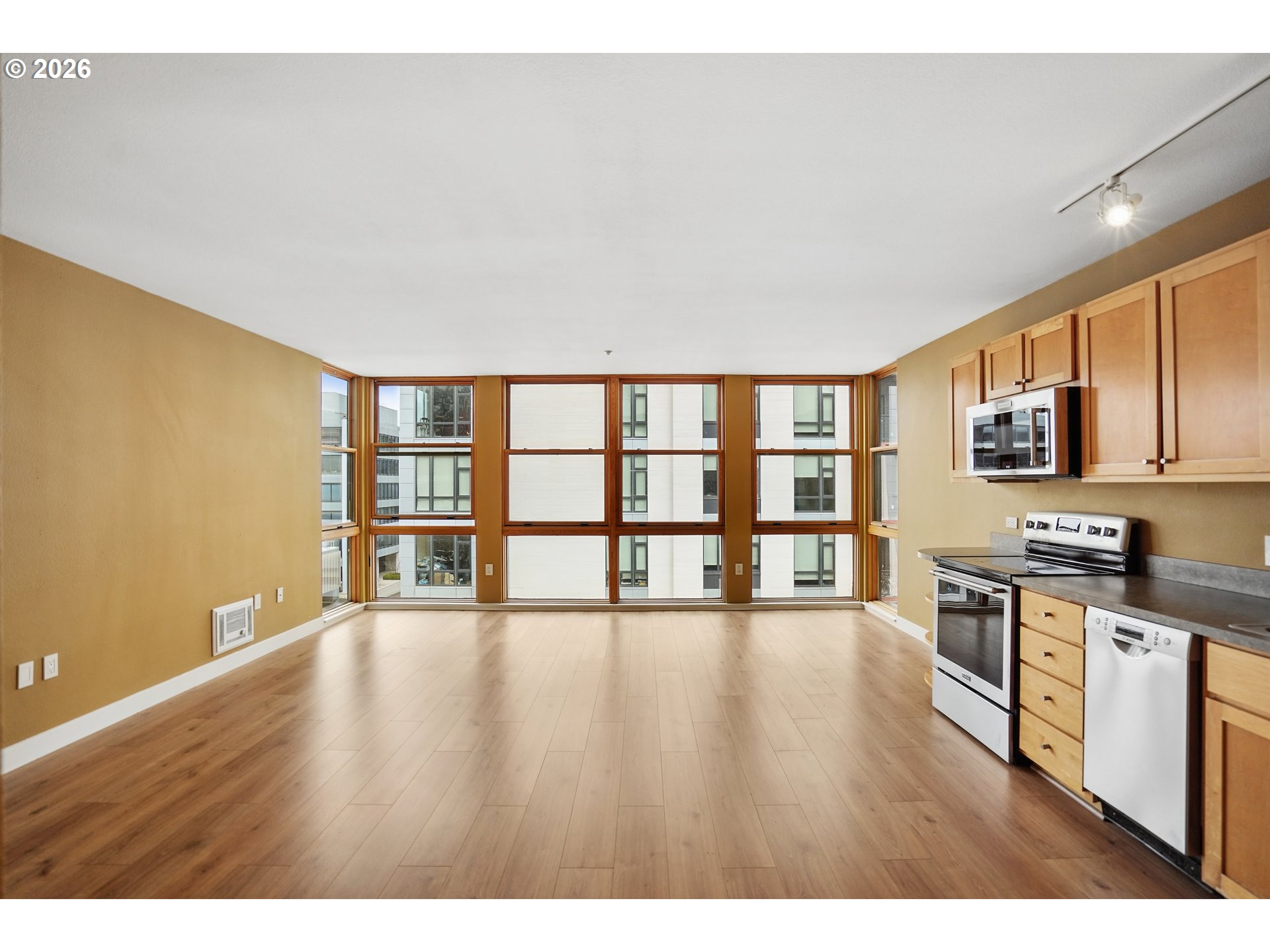 1134 Southwest Jefferson Street, Unit 502 Portland, OR 97201 - Photo 3 of 12