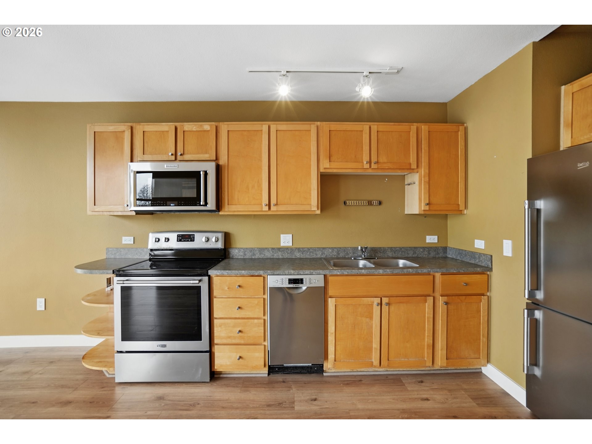 1134 Southwest Jefferson Street, Unit 502 Portland, OR 97201 - Photo 4 of 12