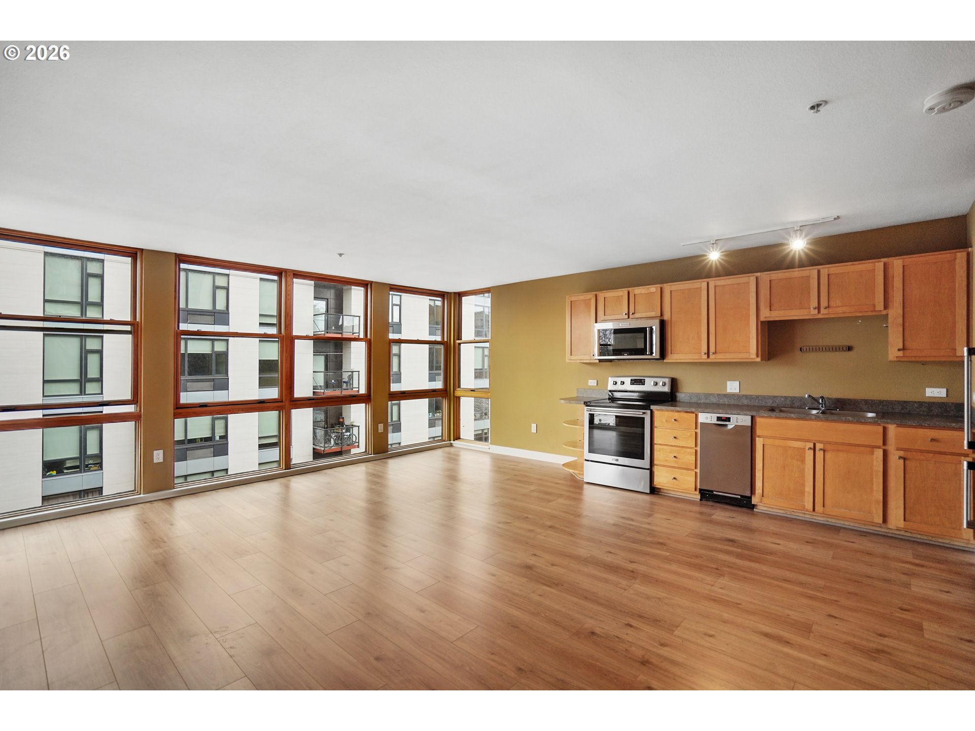 1134 Southwest Jefferson Street, Unit 502 Portland, OR 97201 - Photo 7 of 12