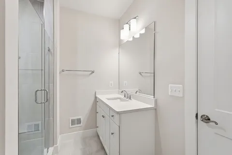 $850,000 | 1702 Bandit Loop, Unit 19B, Reston, VA 20190