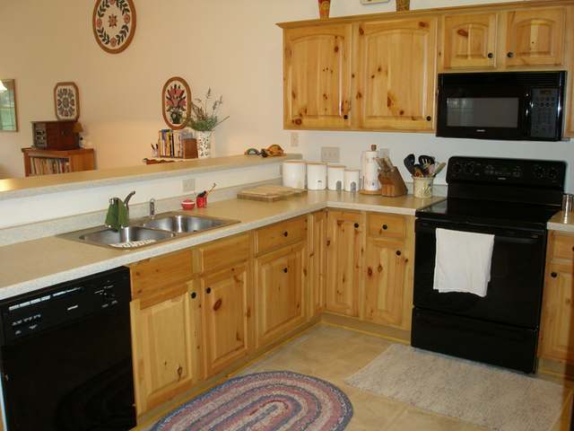 322 Christopher Street, Unit 5 Eagle River, WI 54521 - Photo 5 of 17 Gallery Image 5