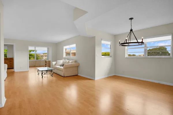 $2,350 | 1605 Abaco Drive, Unit M4, Coconut Creek, FL 33066