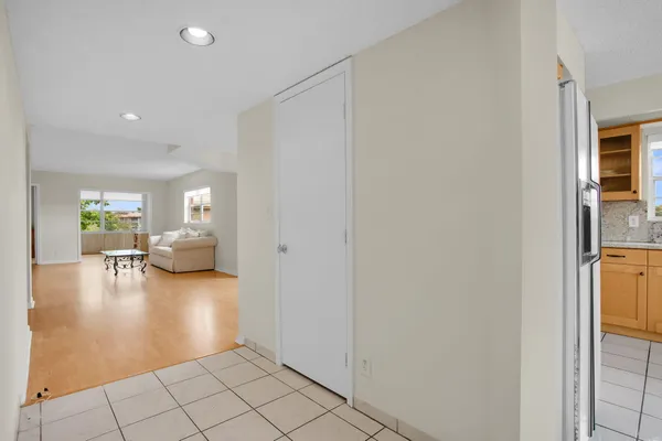 $2,350 | 1605 Abaco Drive, Unit M4, Coconut Creek, FL 33066