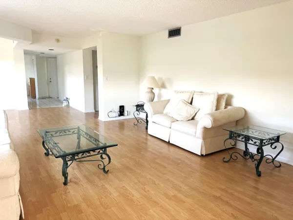$2,350 | 1605 Abaco Drive, Unit M4, Coconut Creek, FL 33066