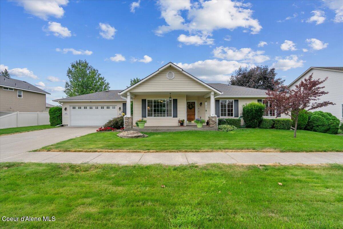 6494 Buffalo Grass Lane Rathdrum, ID 83858 - Photo 2 of 26 Front of home