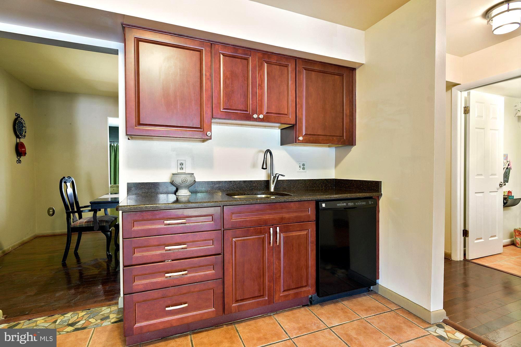 4307 Roland Springs Drive Baltimore, MD 21210 - Photo 11 of 38 Gallery Image 11