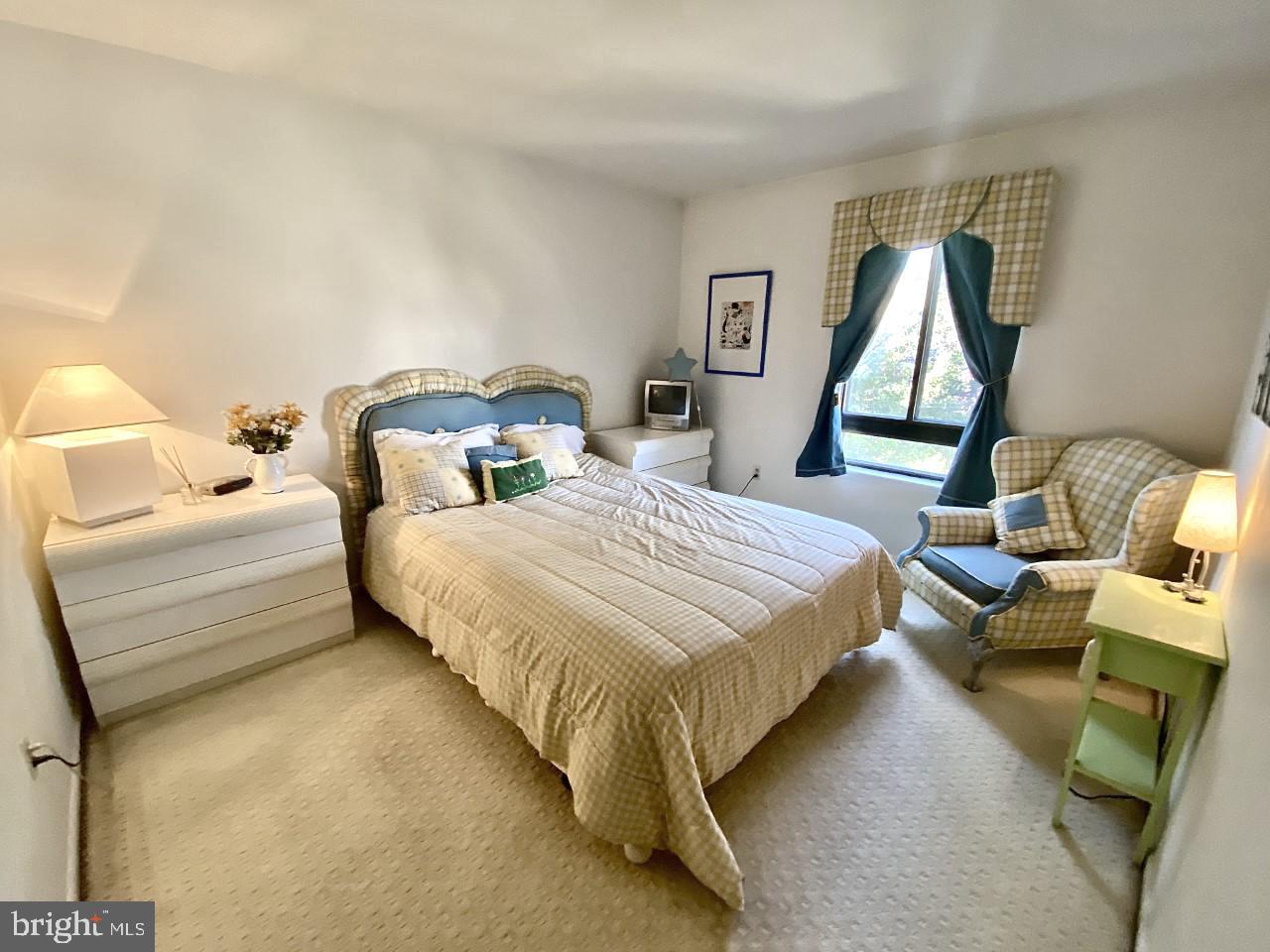 4307 Roland Springs Drive Baltimore, MD 21210 - Photo 23 of 38 Gallery Image 23
