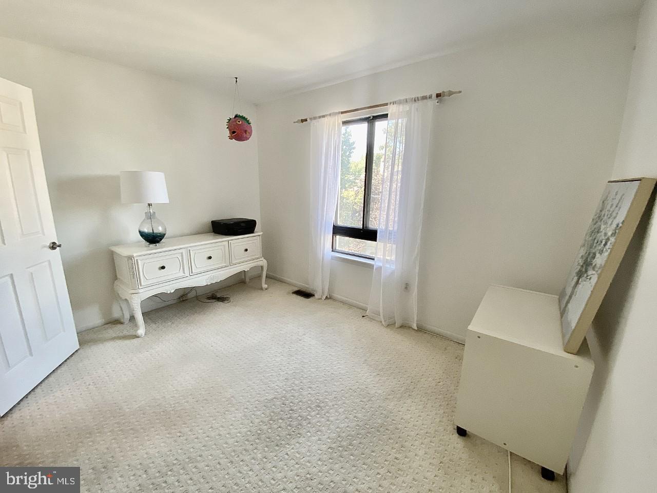 4307 Roland Springs Drive Baltimore, MD 21210 - Photo 25 of 38 Gallery Image 25