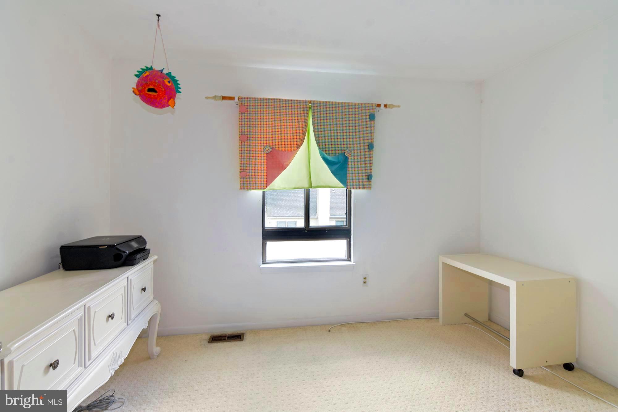 4307 Roland Springs Drive Baltimore, MD 21210 - Photo 27 of 38 Gallery Image 27