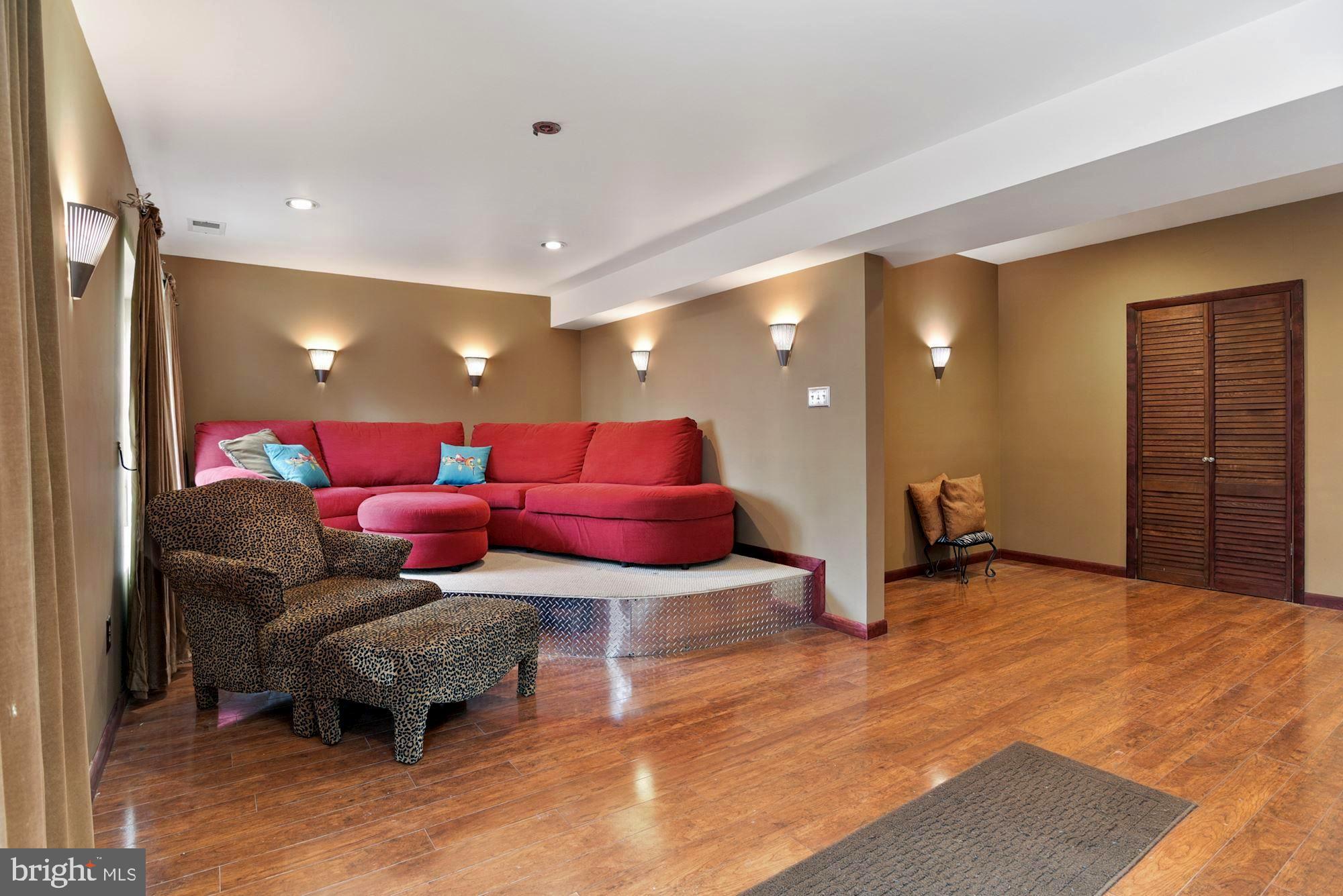 4307 Roland Springs Drive Baltimore, MD 21210 - Photo 29 of 38 Gallery Image 29