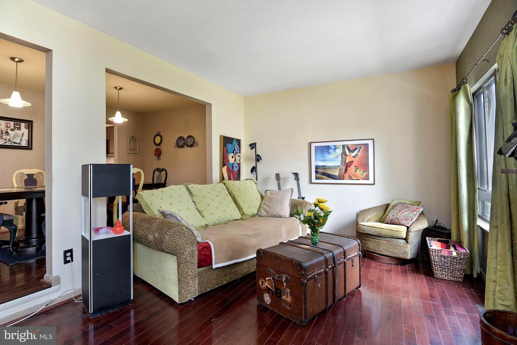4307 Roland Springs Drive Baltimore, MD 21210 - Photo 8 of 38 Gallery Image 8