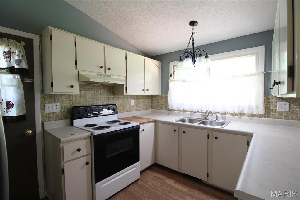 117 Edgewood Road Jackson, MO 63755 - Photo 8 of 20