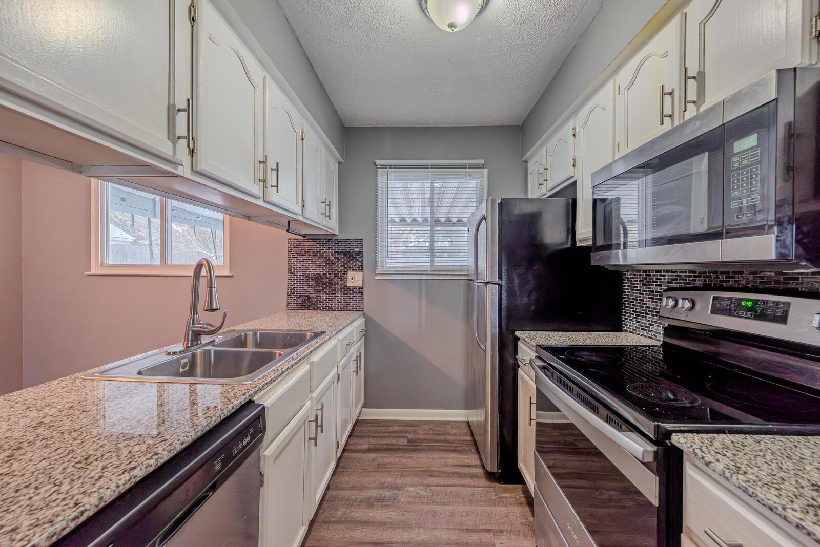 2706 Maywood Road Columbus, OH 43232 - Photo 10 of 33 2706 Maywood Rd - 11