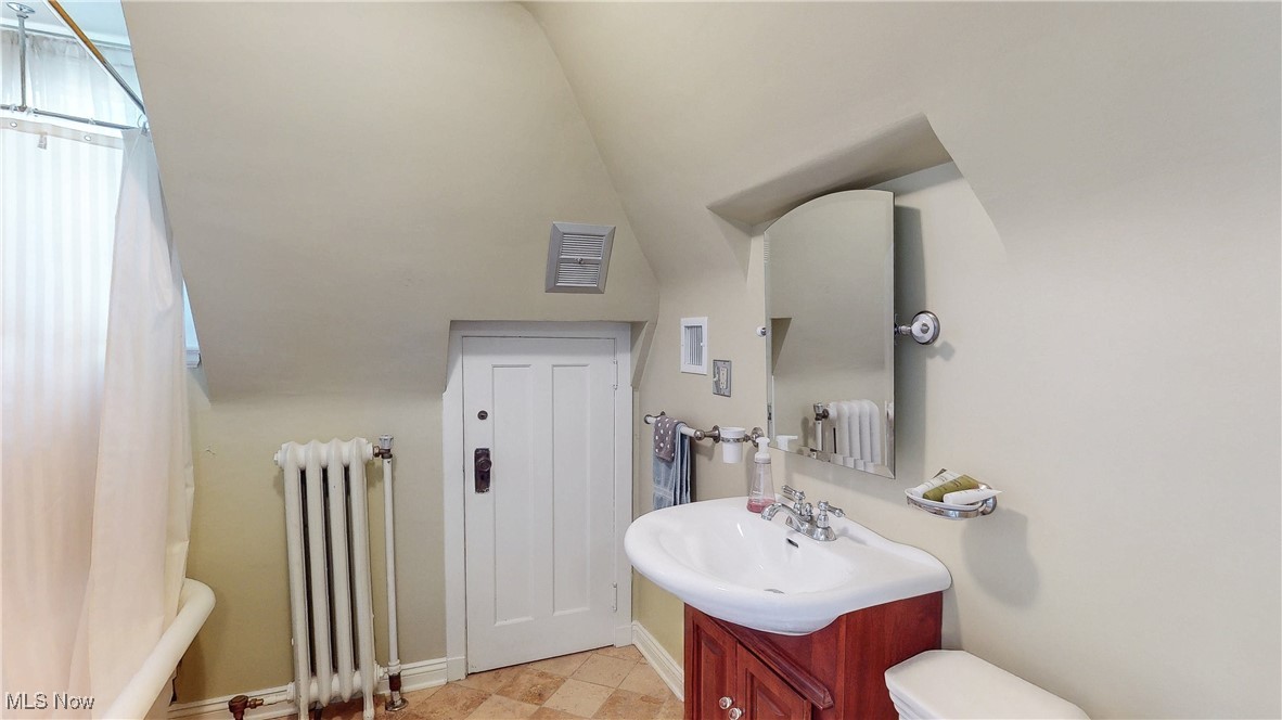 18009 Fernway Road Shaker Heights, OH 44122 - Photo 26 of 40 Gallery Image 26
