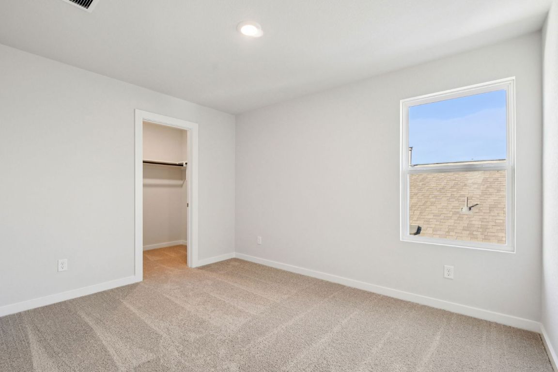 129 Two Bits Lane Elgin, TX 78621 - Photo 18 of 32