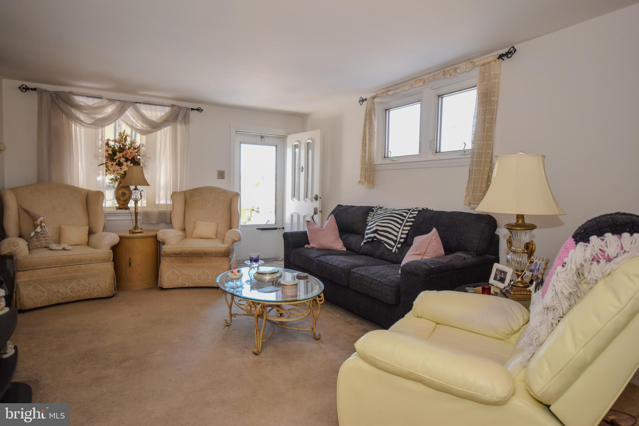 853 Gainsboro Road Drexel Hill, PA 19026 - Photo 14 of 43 a living room with furniture and a large window