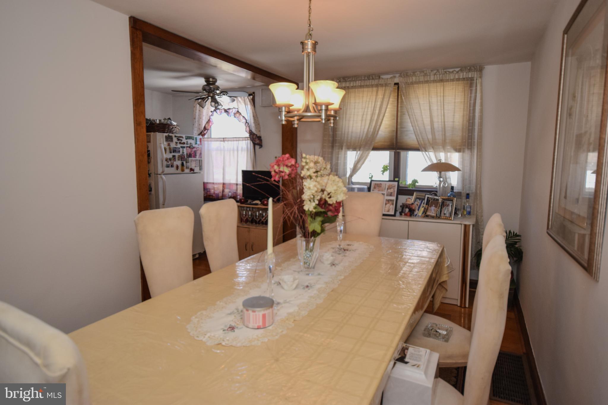 853 Gainsboro Road Drexel Hill, PA 19026 - Photo 21 of 43 a dining room with furniture and window