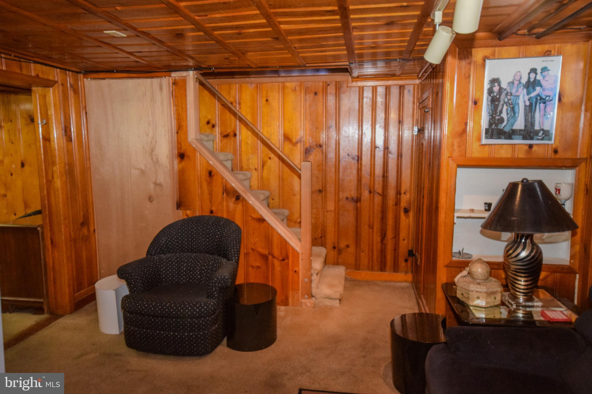 853 Gainsboro Road Drexel Hill, PA 19026 - Photo 34 of 43 a living room with furniture and a painting on the wall