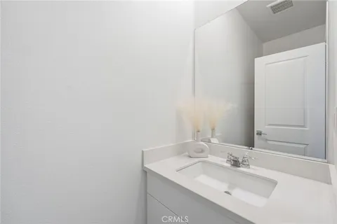 $549,900 | 76300 Oxford Lane, Palm Desert, CA 92211