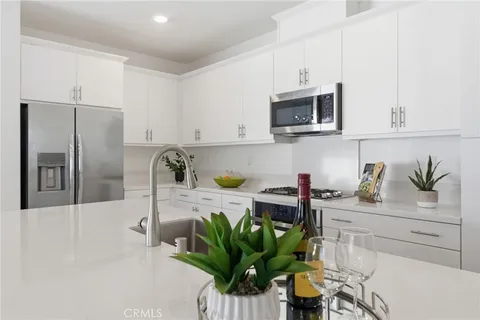 $549,900 | 76300 Oxford Lane, Palm Desert, CA 92211