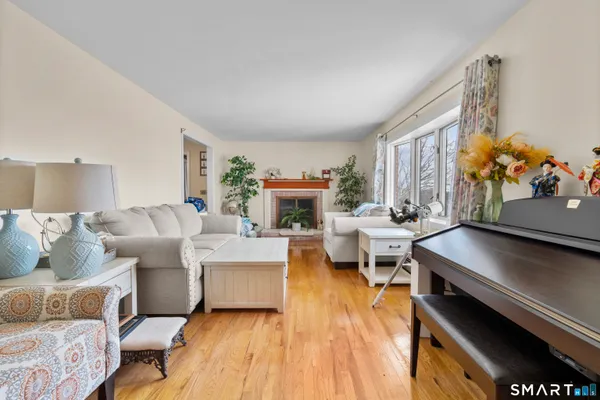 $459,900 | 274 Virgo Drive, Groton, CT 06340